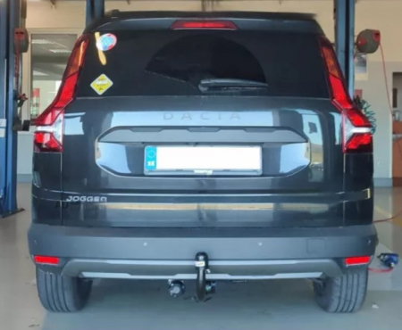 Cârlig Remorcare AutoHak pentru Dacia Jogger 2022+ Vertical cu Cheie [4]