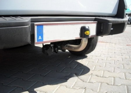 Dacia Logan MCV dupa 2007 - 2012 carlig de remorcare demontabil automat cu maneta marca Autohak [4]