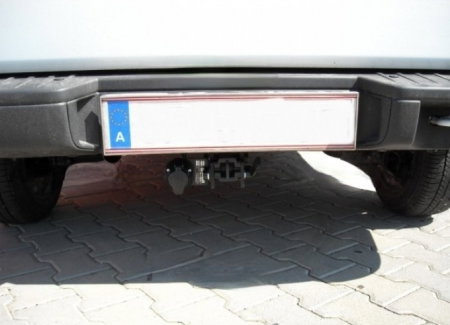 Dacia Logan MCV dupa 2007 - 2012 carlig de remorcare demontabil automat cu maneta marca Autohak [1]