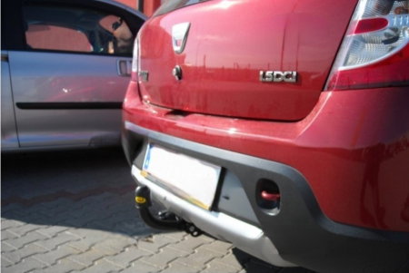 Dacia Sandero Stepway 2009 - 2012 carlig de remorcare marca Autohak [4]