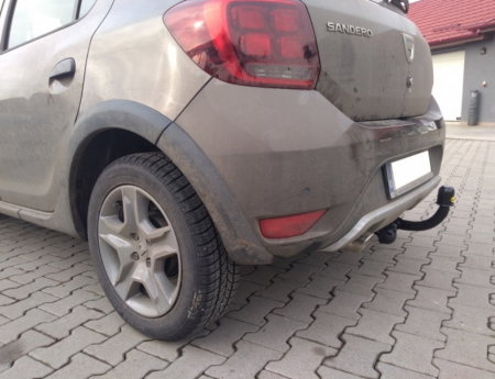 Dacia Sandero Stepway 2013 - 2020 carlig de remorcare marca Autohak [2]