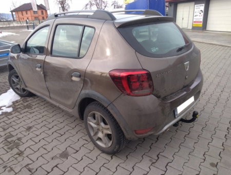 Dacia Sandero Stepway 2013 - 2020 carlig de remorcare marca Autohak [6]