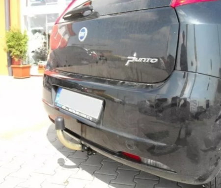 Fiat Grande Punto fabricat dupa 2006 carlig de remorcare detasabil automat [6]