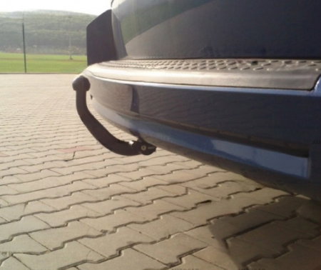 Dodge Grand Caravan dupa 2010 carlig de remorcare demontabil automat vertical marca Thule [1]