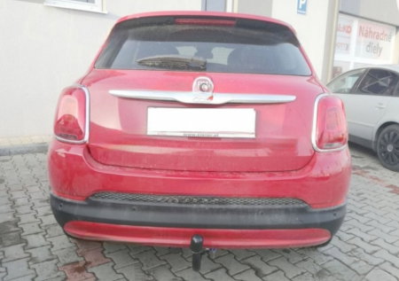 Fiat 500X dupa 2014 carlig de remorcare demontabil automat vertical marca Autohak [3]