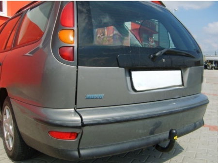 Fiat Marea Weekend 1996 - 2002 carlig de remorcare marca Autohak [1]