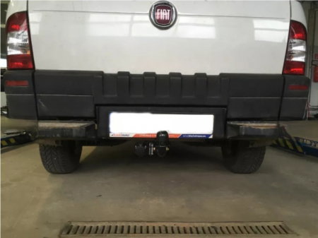 Fiat Strada Pickup fabricat dupa 1999 carlig de remorcare [4]