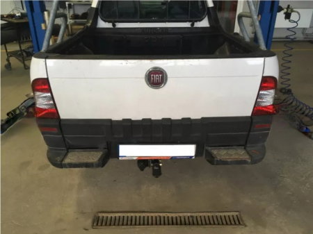 Fiat Strada Pickup fabricat dupa 1999 carlig de remorcare [3]