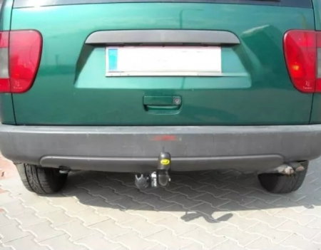 Carlig remorcare Fiat Ulysse 5 usi 1994 - 2006 marca Autohak [5]