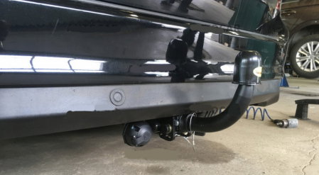 Ford C-Max 2010-2019 carlig de remorcare demontabil automat cu maneta [1]
