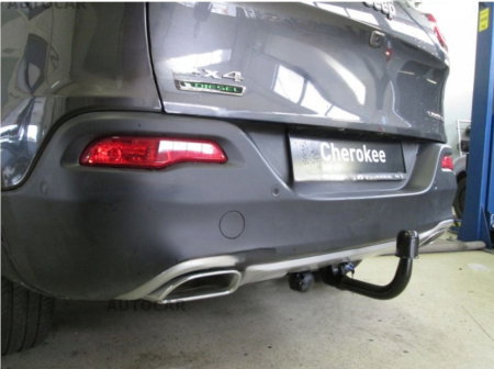 Jeep Cherokee KL dupa 2014 carlig de remorcare demontabil automat vertical marca Autohak [3]