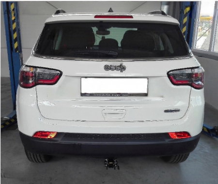 Jeep Compass dupa 2016 carlig de remorcare demontabil automat cu maneta marca Autohak [3]