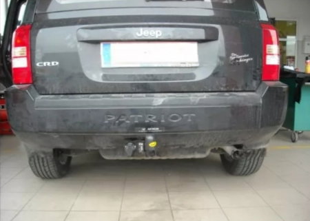 Carlig remorcare Jeep Patriot PK dupa 2007 marca Autohak jp07s [2]