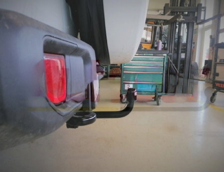 Jeep Wrangler JL dupa 2018 carlig de remorcare demontabil automat vertical marca Autohak [5]