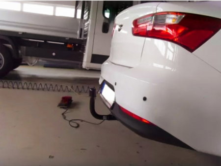 Kia Rio 4 usi dupa 2013 carlig de remorcare demontabil automat vertical [10]