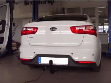 Kia Rio 4 usi dupa 2013 carlig de remorcare demontabil automat vertical [11]