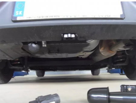 Kia Rio 4 usi dupa 2013 carlig de remorcare demontabil automat vertical [13]