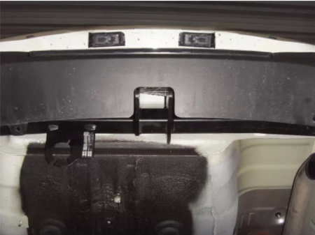 Kia Rio 4 usi dupa 2013 carlig de remorcare demontabil automat vertical [3]