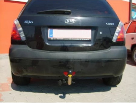 Kia Rio 5 usi 2005 - 2009 carlig de remorcare demontabil cu maneta [5]