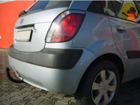 Carlig remorcare Kia Rio 5 usi fabricat intre 2005 - 2009 [3]
