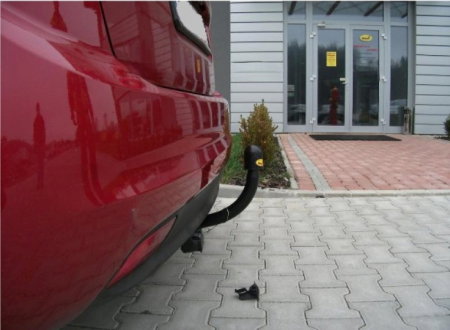 Kia Venga dupa 2009 carlig de remorcare demontabil automat cu maneta marca Autohak [3]