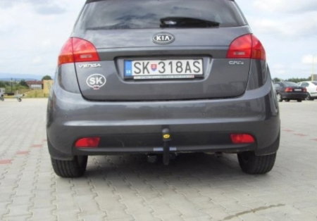Kia Venga dupa 2009 carlig de remorcare demontabil automat vertical marca Autohak [5]