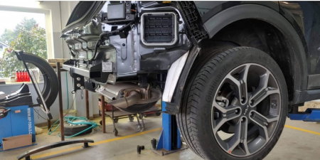 Kia Xceed dupa 09/2019 carlig de remorcare demontabil automat vertical marca Autohak [16]