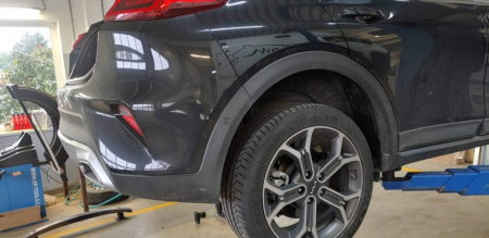 Kia Xceed dupa 09/2019 carlig de remorcare demontabil automat vertical marca Autohak [6]