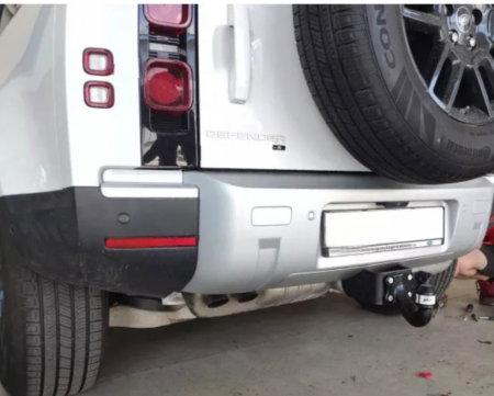 Land Rover Defender dupa 09/2019 carlig de remorcare [1]