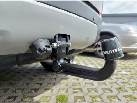 Land Rover Discovery Sport dupa 2016 carlig de remorcare cu roata de rezerva demontabil automat vertical marca Westfalia [5]