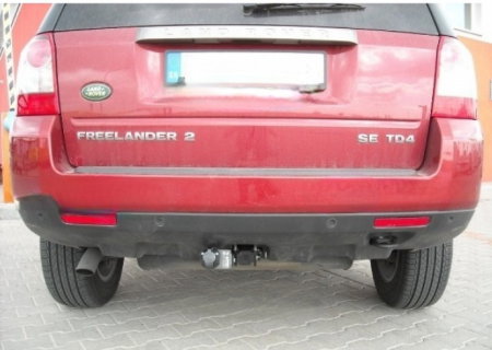 Land Rover Freelander II dupa 2008 carlig de remorcare demontabil automat cu maneta marca Autohak [3]
