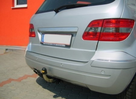 Mercedes B Class (W245) 2005 - 2011 carlig de remorcare demontabil automat cu maneta marca Autohak [3]