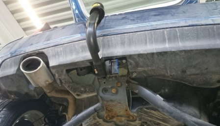 Mercedes B Class (W245) 2005 - 2011 carlig de remorcare demontabil automat vertical marca Autohak [3]