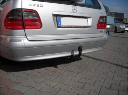 Carlig remorcare Mercedes E Class W210 combi 1995-2002 marca Autohak [1]