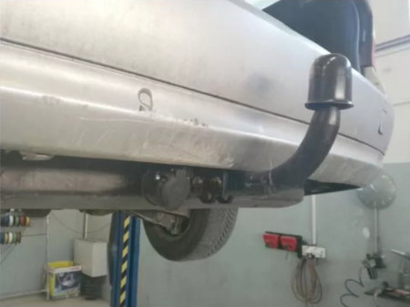 Carlig remorcare Mercedes E Class W211 combi 2003-2008 marca Autohak [4]