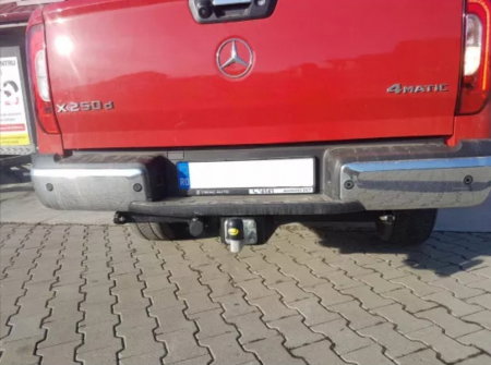 Mercedes X-Class pickup fabricat dupa 2017 carlig de remorcare marca Autohak [3]