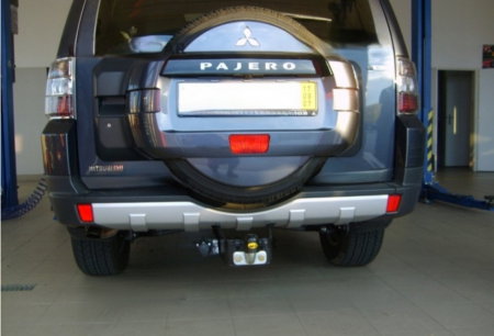 Carlig remorcare Mitsubishi Pajero 3/5 usi dupa 2007 marca Autohak [2]