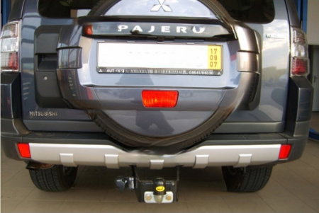 Carlig remorcare Mitsubishi Pajero 3/5 usi dupa 2007 marca Autohak [5]