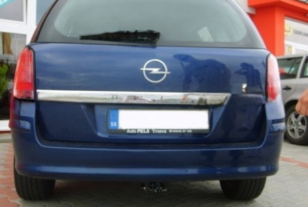 Opel Astra H combi 2004 - 2011 carlig de remorcare demontabil automat cu maneta marca Autohak [2]