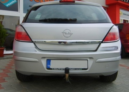 Opel Astra H htb 2004 - 2011 carlig de remorcare demontabil automat cu maneta marca Autohak [2]