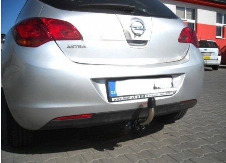 Opel Astra J htb 2009 - 2015 carlig de remorcare demontabil automat cu maneta marca Autohak [6]