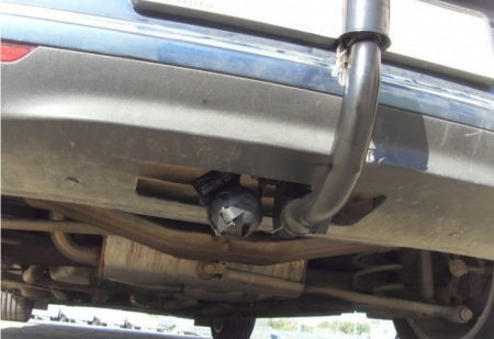 Opel Astra J htb 2009 - 2015 carlig de remorcare demontabil automat vertical marca Autohak [4]
