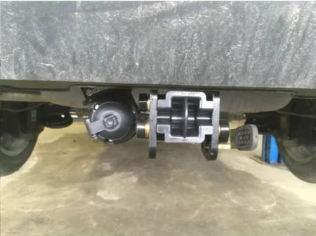 Opel Astra K combi 2015 - 2021 carlig de remorcare demontabil automat cu maneta marca Autohak [4]