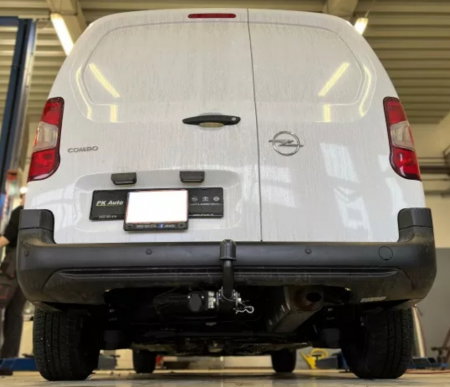 Opel Combo dupa 2018 carlig de remorcare demontabil automat cu maneta marca Autohak [1]