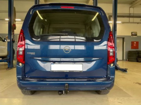 Opel Combo fabricat dupa 2018 carlig de remorcare marca Autohak [1]