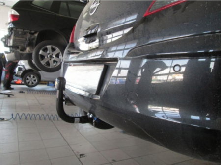 Opel Corsa E 2015 - 2019 carlig de remorcare demontabil automat vertical marca Autohak [5]