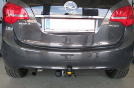 Opel Meriva dupa 2010 carlig de remorcare demontabil automat cu maneta marca Autohak [4]
