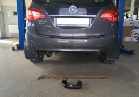 Opel Meriva dupa 2010 carlig de remorcare demontabil automat vertical marca Autohak [9]
