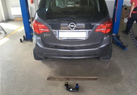 Opel Meriva dupa 2010 carlig de remorcare demontabil automat vertical marca Autohak [10]