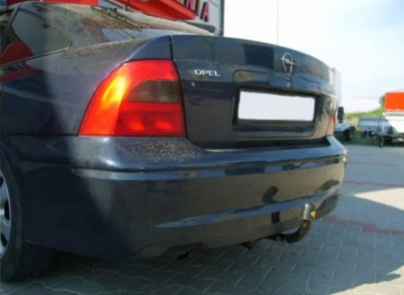 Carlig remorcare Opel Vectra B 4 usi fabricat intre 1995 - 2002 marca Autohak [3]
